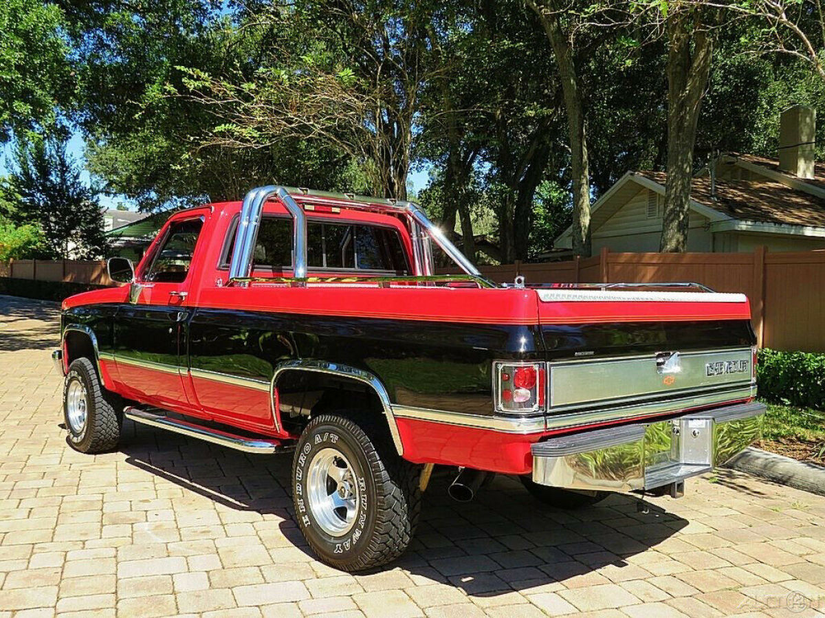 1985 Chevrolet C10 Silverado 4x4 Lots of Upgrades - photo 3