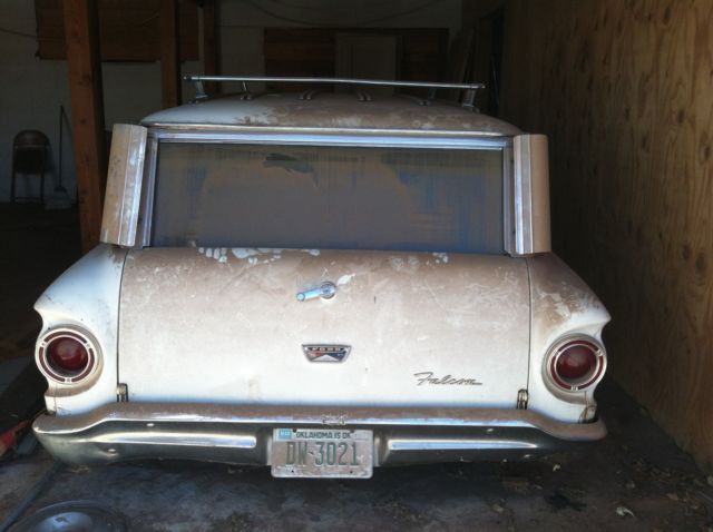 1960 Ford Falcon Wagon, Deluxe Trim Package - photo 4
