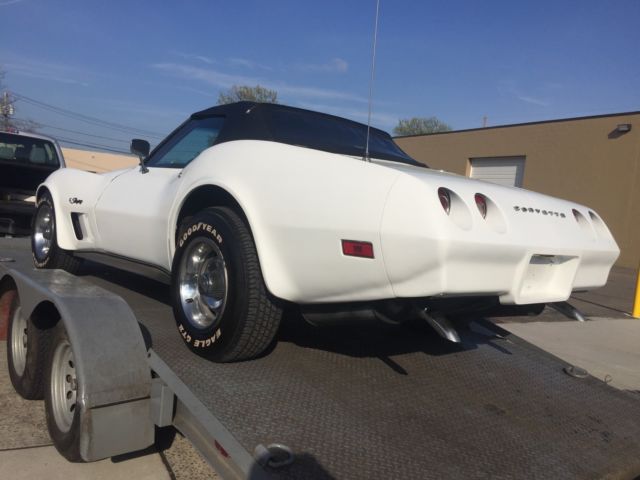 1974 Chevrolet Corvette Red Leather - photo 2