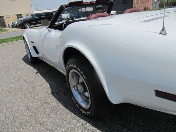 1974 Chevrolet Corvette Red Leather - photo 9