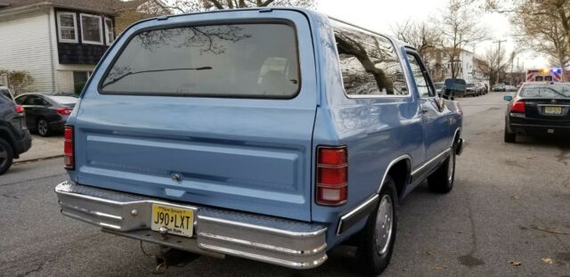 1988 Dodge Ramcharger - photo 9