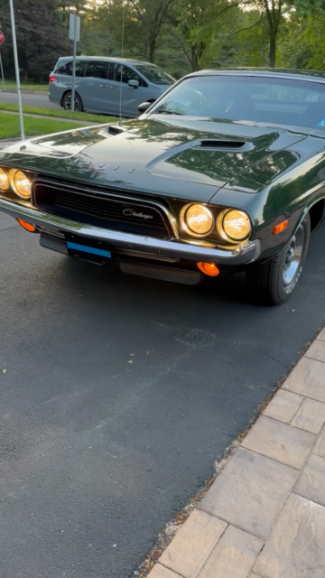 1974 Dodge Challenger - photo 2