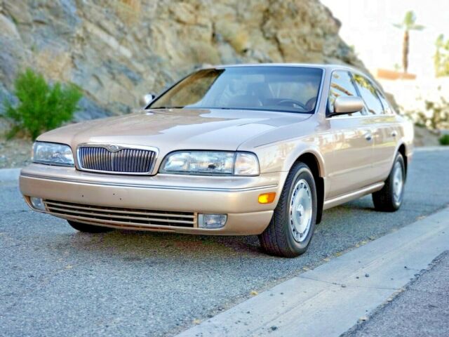 Incredible Low Miles and Rare !! Best Year With Updates and Wood !! Fact Phone ! 1994 Infiniti Q45 Leather