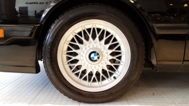 1988 BMW M5 Base Sedan 4-Door - photo 10