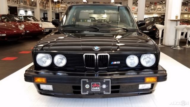 1988 BMW M5 Base Sedan 4-Door - photo 3