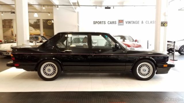 1988 BMW M5 Base Sedan 4-Door - photo 5