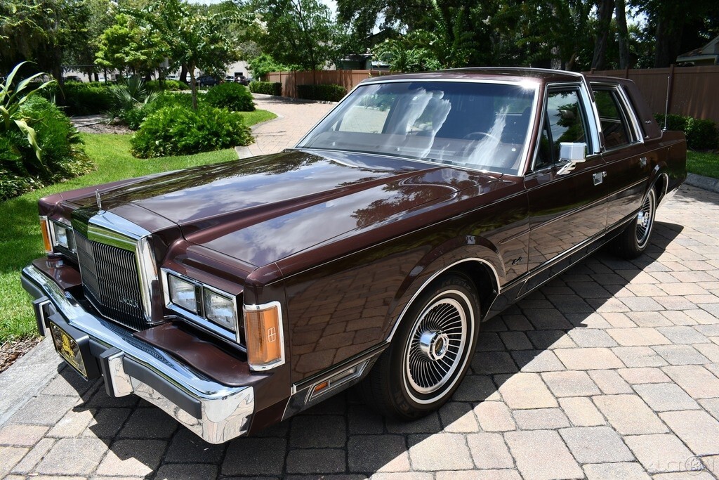 1989 Lincoln Town Car Documented Signature all books bill of sale 8ks - photo 2