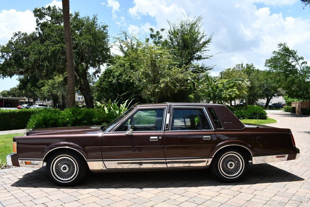 1989 Lincoln Town Car Documented Signature all books bill of sale 8ks - photo 3