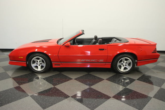 1990 Chevrolet Camaro Iroc-Z Convertible 2-Door - photo 2
