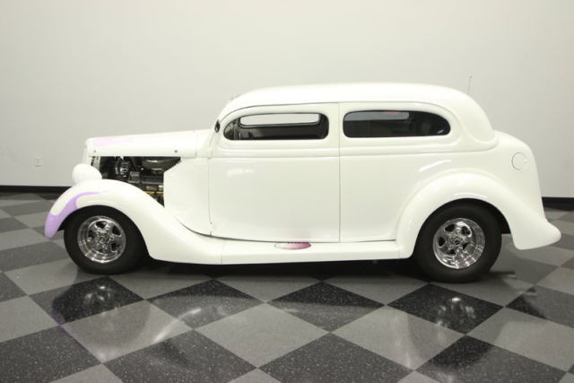 1935 Ford Humback Sedan - photo 3