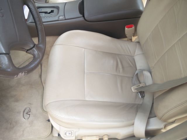 1993 Infiniti J30 gold - photo 11