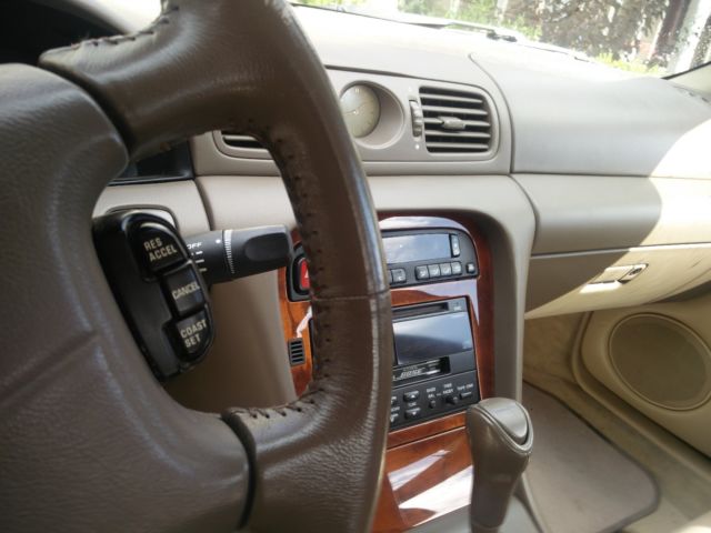 1993 Infiniti J30 gold - photo 9