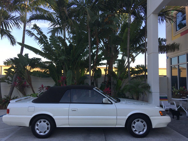 1992 Infiniti M30 Base Convertible 2-Door - photo 9