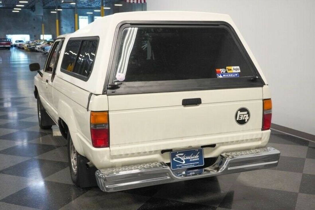 1985 Toyota Pickup - photo 11