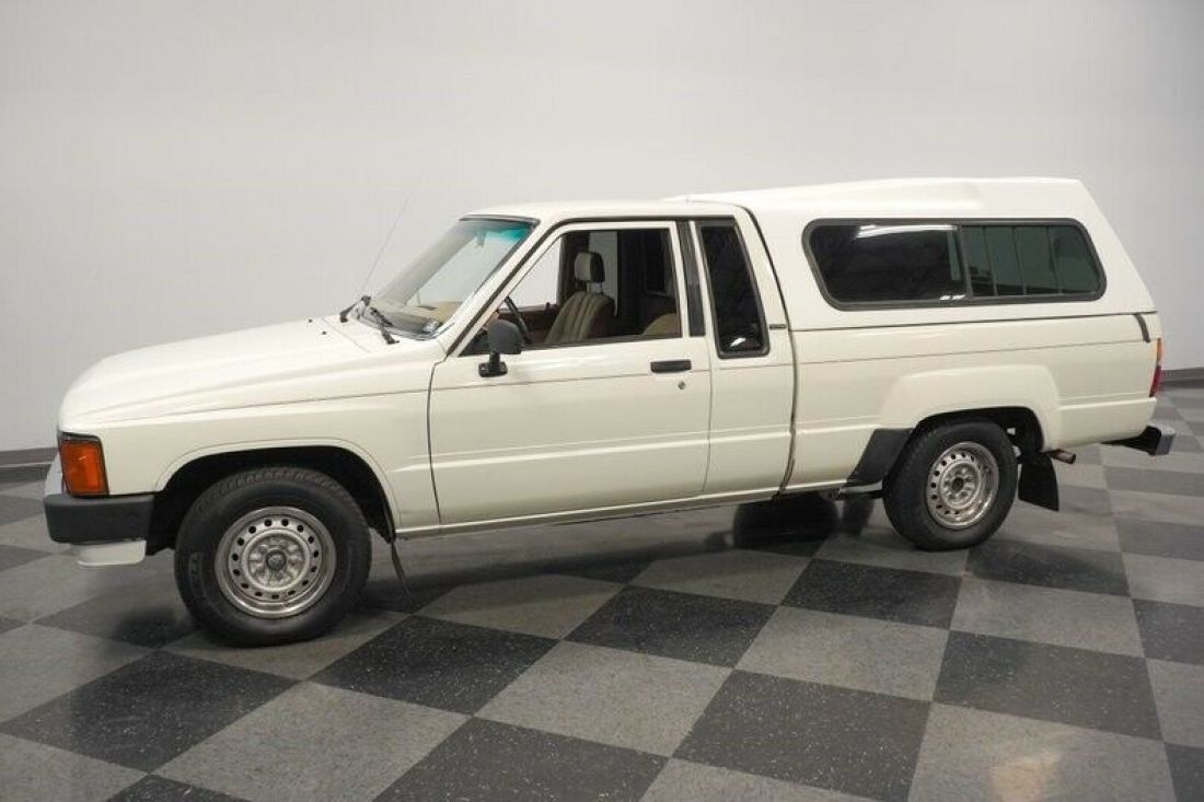 1985 Toyota Pickup - photo 7