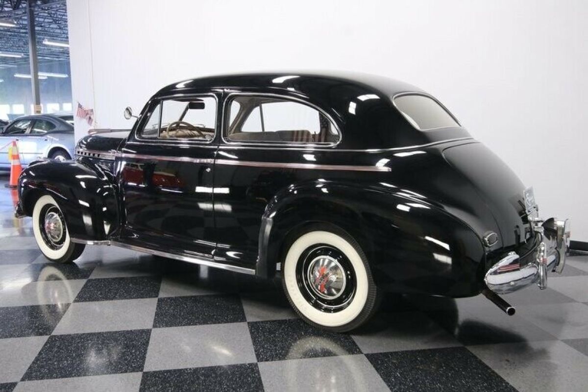 1941 Chevrolet Other Town Sedan - photo 9