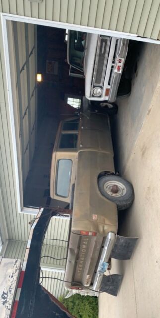INTERNATIONAL HARVESTER 1210 TRAVELETTE SHORT BED PICKUP TRUCK 1972 International Harvester TRAVELETTE