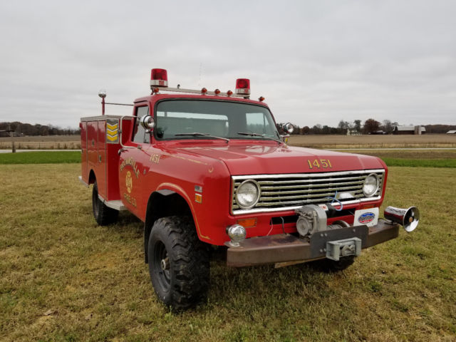 INTERNATIONAL HARVESTER 4x4 FIRE TRUCK 1974 International Harvester 200
