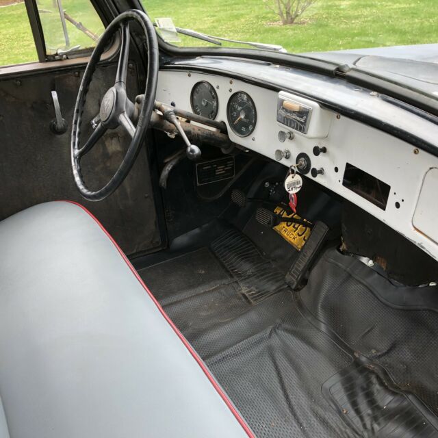 1950 International Harvester L110 - photo 8