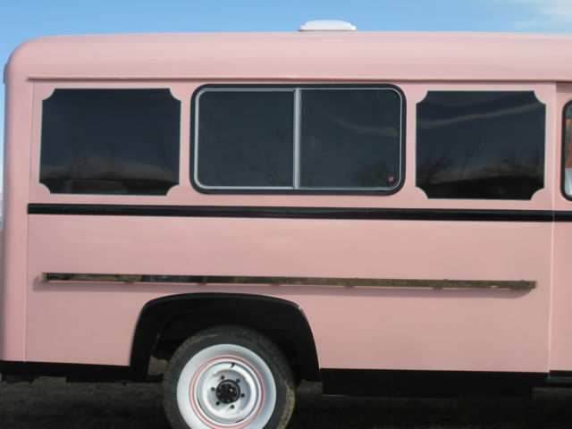 1961 International Harvester Metro 3//4 ton - photo 2