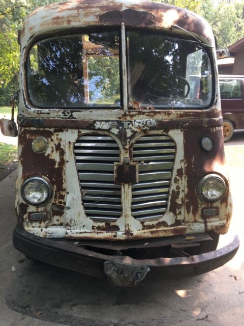 International Harvester Metro R-122 Series Truck 1953 International Harvester Metro van Metro delivery van