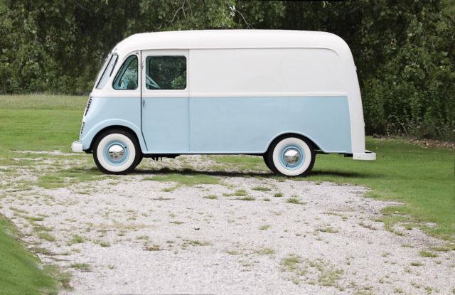 International Harvester Metro Van IH Restored Vintage Ice Cream Truck like DIVCO 1959 International Harvester AM120