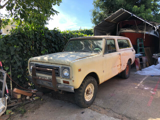 International Harvester Scout 2 traveler body and motor 1978 International Harvester Scout
