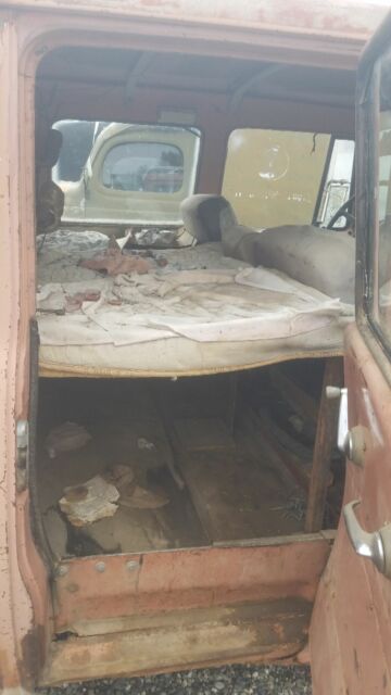 1957 International Harvester A120 3 door - photo 3