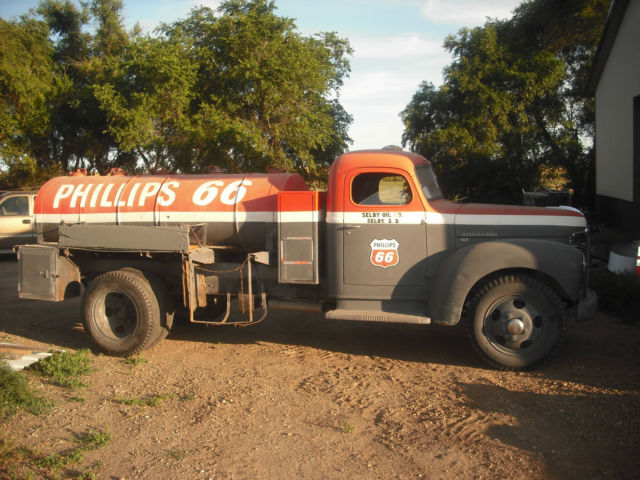 International IH KB5 truck , barn find 1949 International Harvester KB5