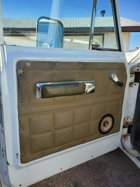 1975 International Harvester 200 - photo 6