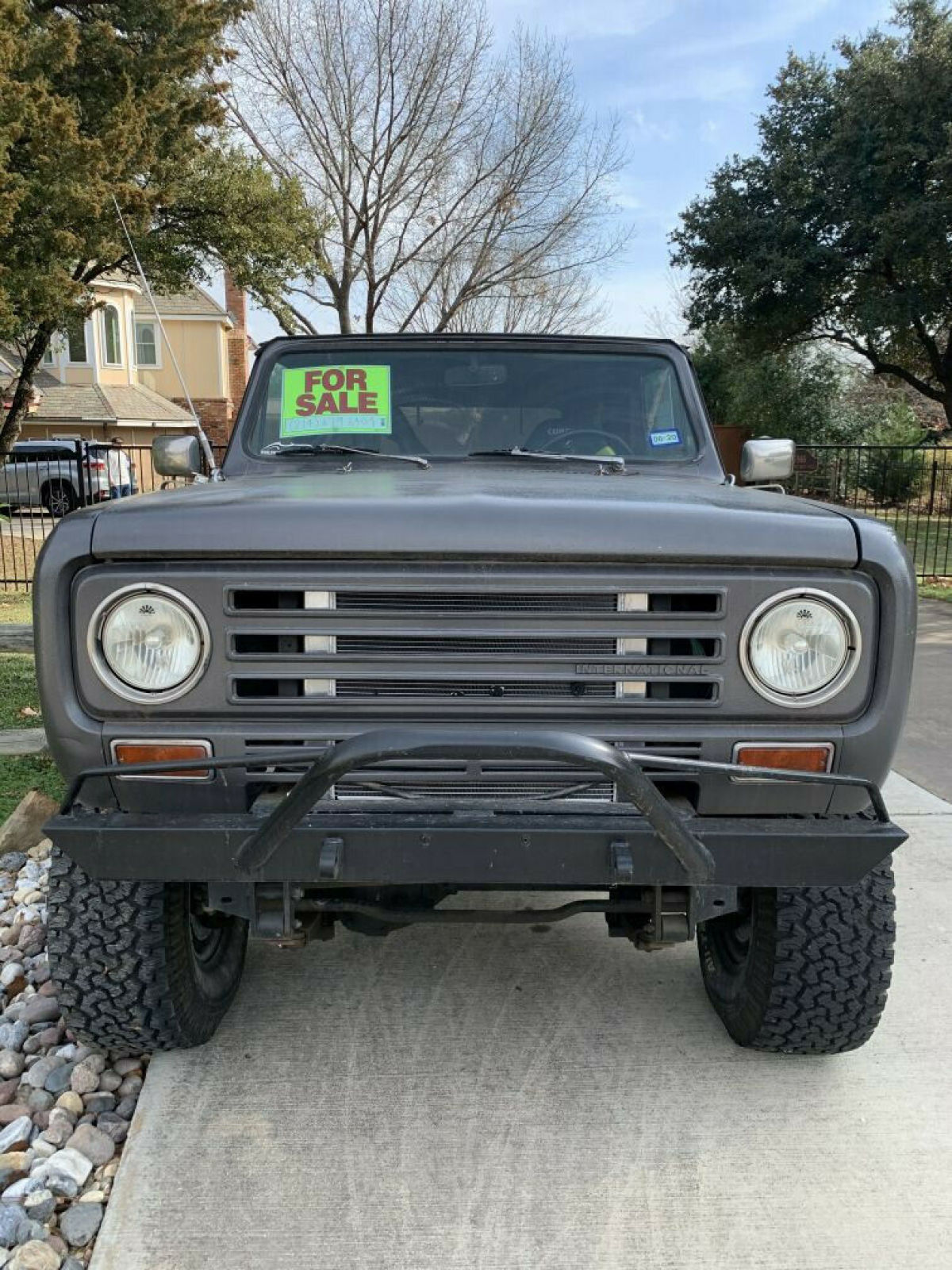International Scout II 4WD w/ Chevy 454 8 cylinder, lift kit, and offroad tires 1972 International Harvester Scout