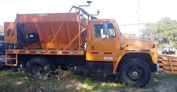 1987 International Harvester S1900 - photo 2