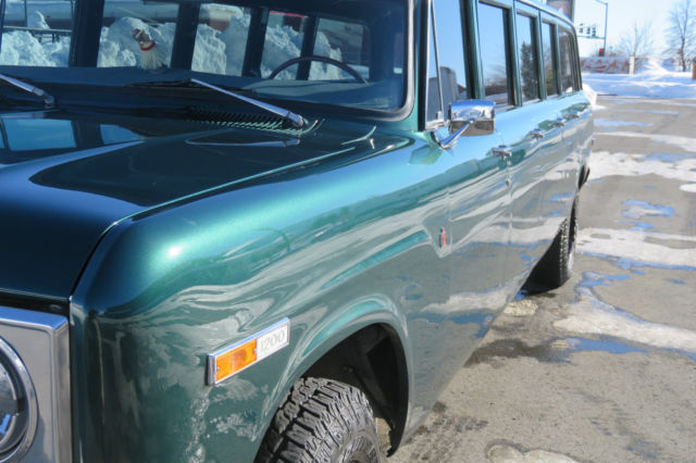 1970 International Harvester Traveall 15 Passenger - photo 10