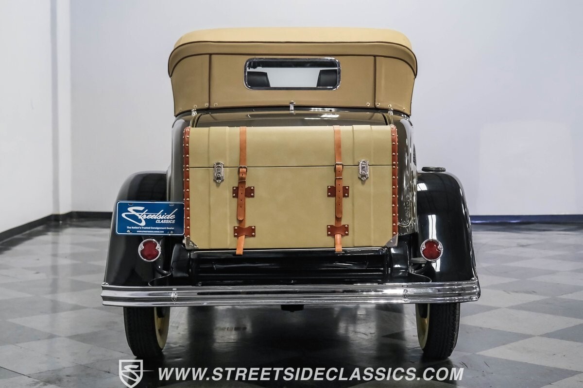 1932 Ford Model 18 V-8 Roadster Deluxe - photo 10