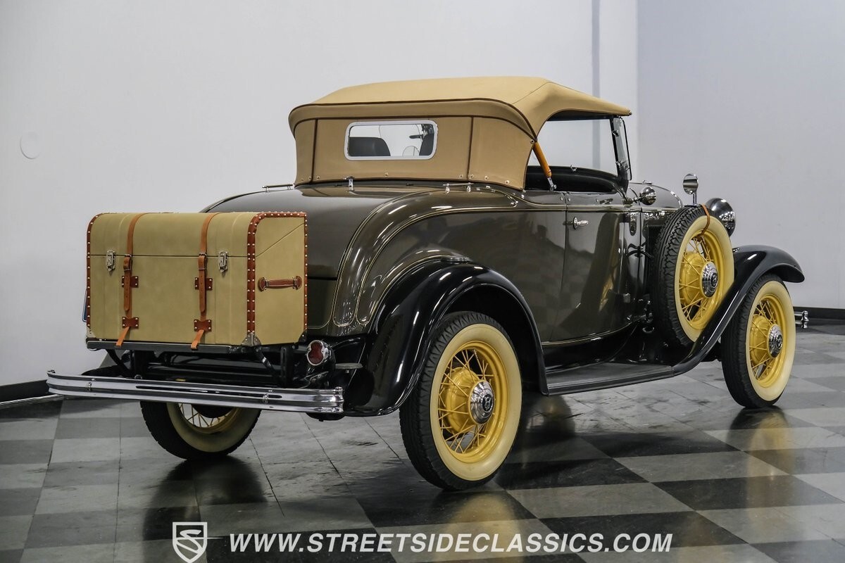 1932 Ford Model 18 V-8 Roadster Deluxe - photo 11