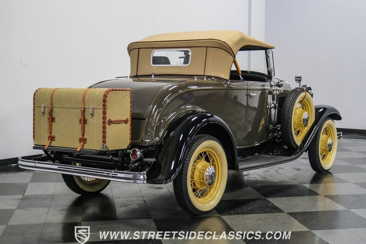 1932 Ford Model 18 V-8 Roadster Deluxe - photo 12