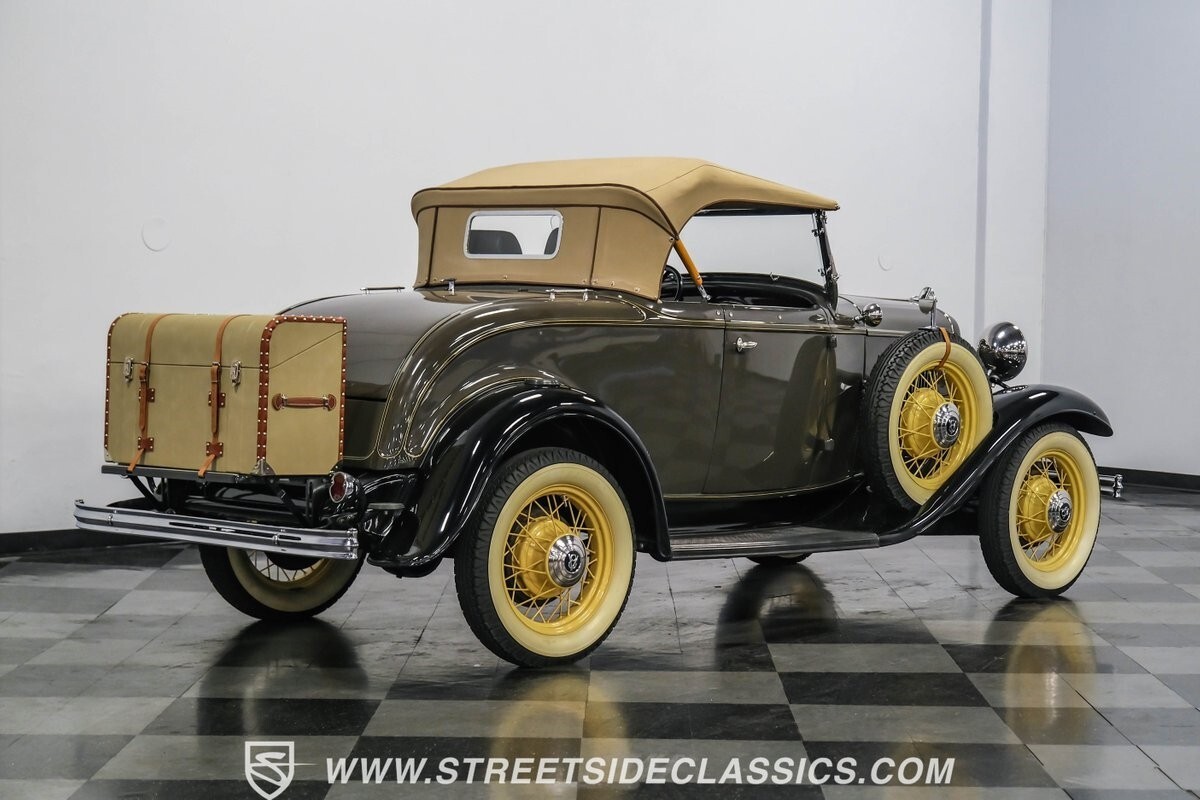 1932 Ford Model 18 V-8 Roadster Deluxe - photo 13