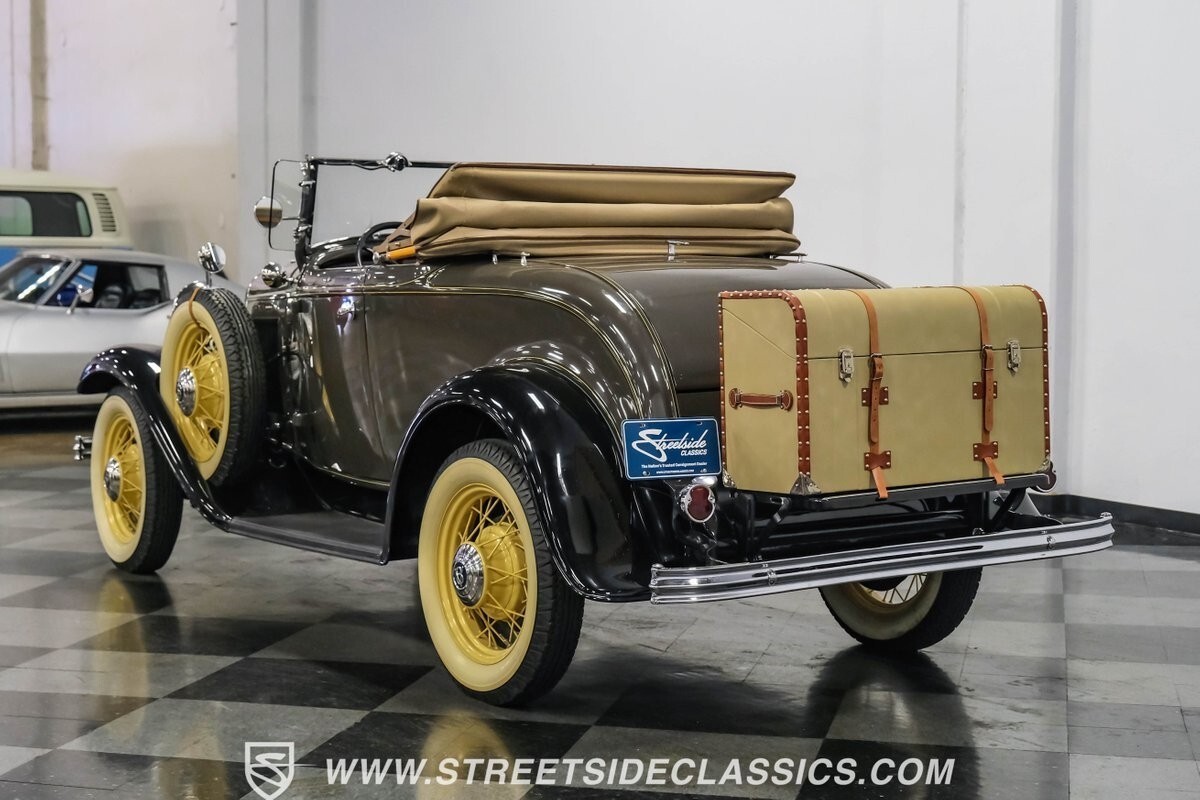 1932 Ford Model 18 V-8 Roadster Deluxe - photo 9