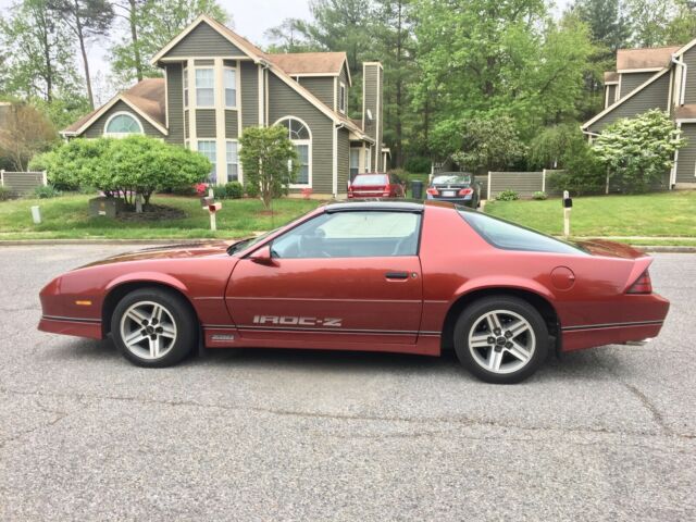 1987 Chevrolet Camaro IROC Z28 ALL ORIGINAL SURVIVOR T-TOPS 5.7L L98 TPI - photo 8
