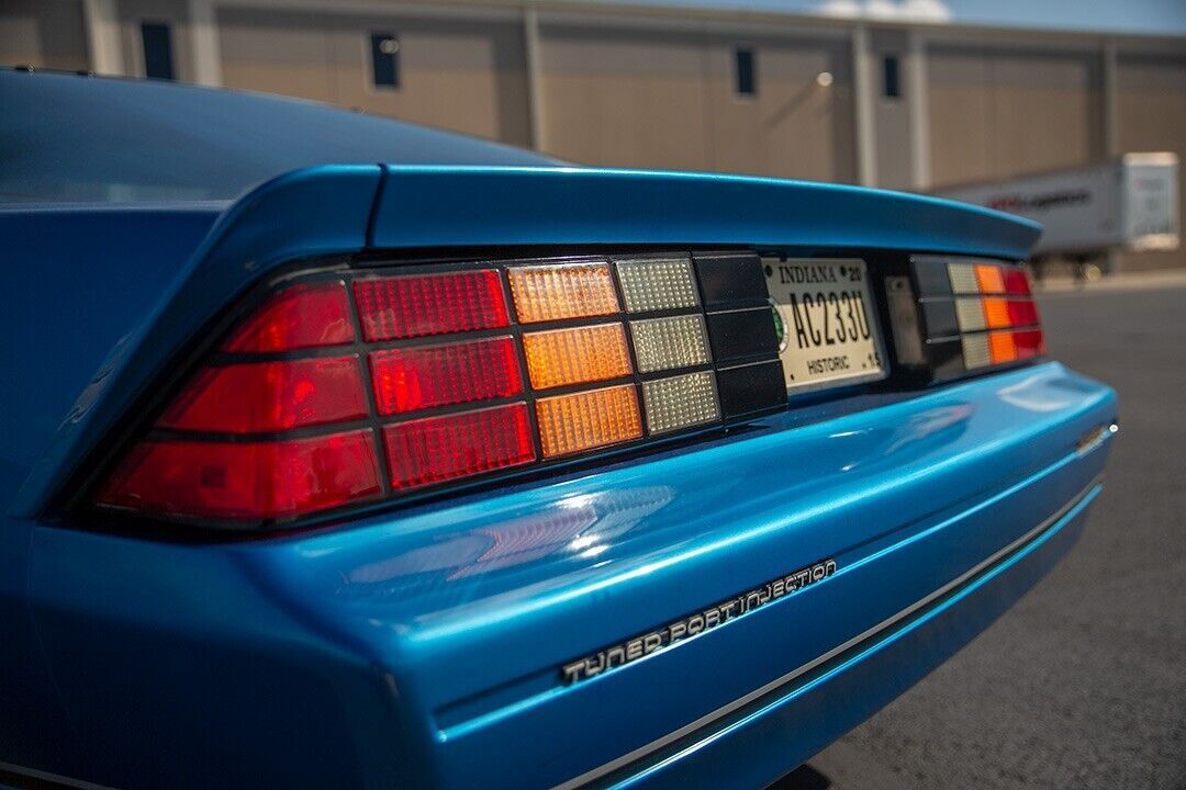 1987 Chevrolet Camaro - photo 9