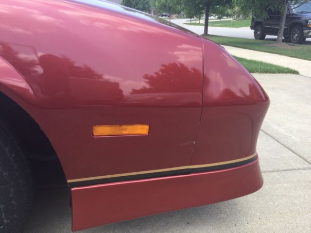 1987 Chevrolet Camaro IROC-Z - photo 11