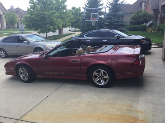1987 Chevrolet Camaro IROC-Z - photo 3