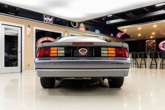 1988 Chevrolet Camaro IROC Z28 - photo 13