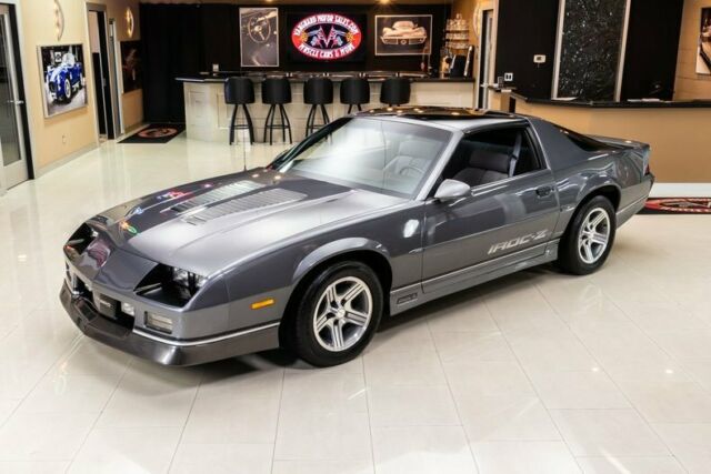 1988 Chevrolet Camaro IROC Z28 - photo 5
