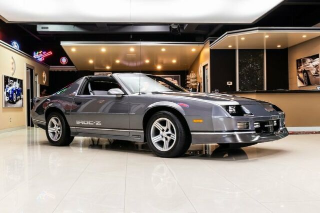 1988 Chevrolet Camaro IROC Z28 - photo 8