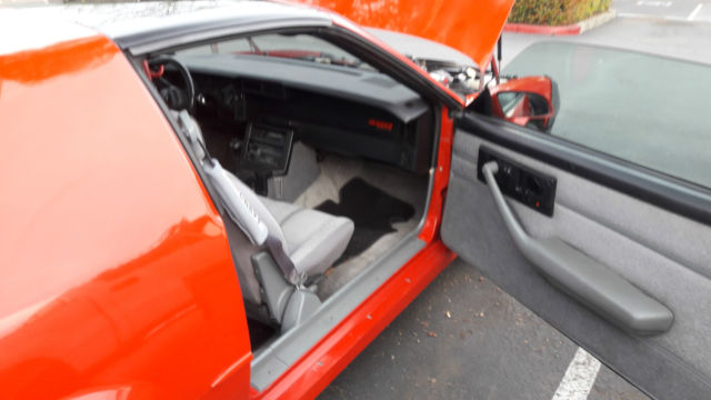 1988 Chevrolet Camaro IROC Z28 - photo 12