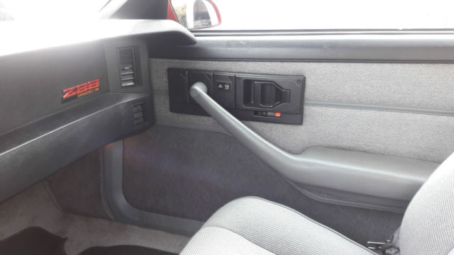 1988 Chevrolet Camaro IROC Z28 - photo 13
