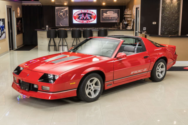 1989 Chevrolet Camaro IROC Z28 - photo 5