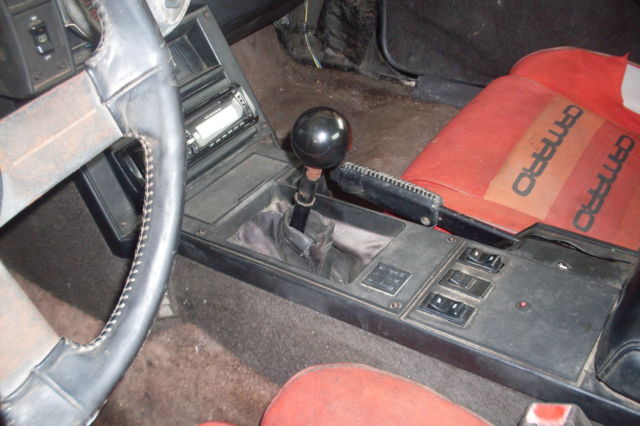 1984 Chevrolet Camaro IROC Z28 Coupe 2-Door - photo 4