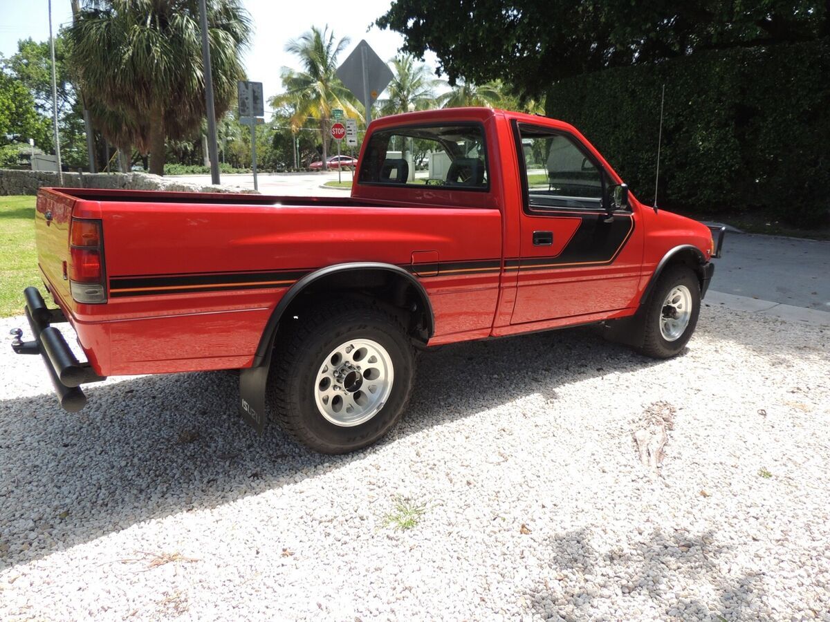 1991 Isuzu LS - photo 8